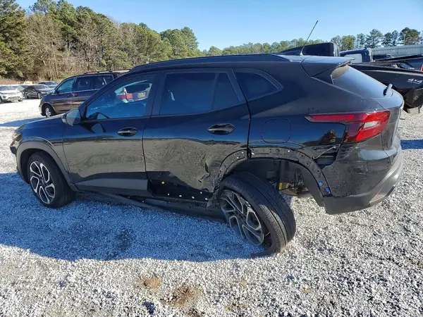 KL77LJEP3SC286216 2025 CHEVROLET TRAX - Image 2