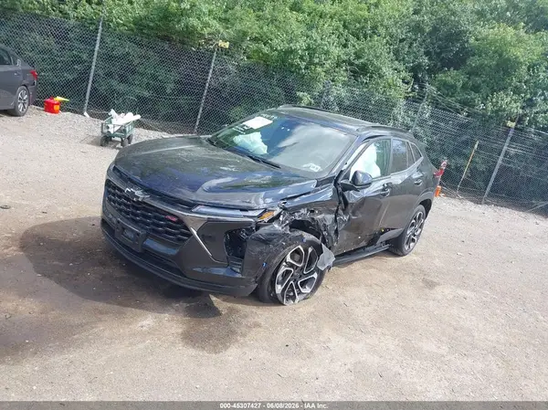 KL77LJEP3SC311440 2025 CHEVROLET TRAX - Image 2