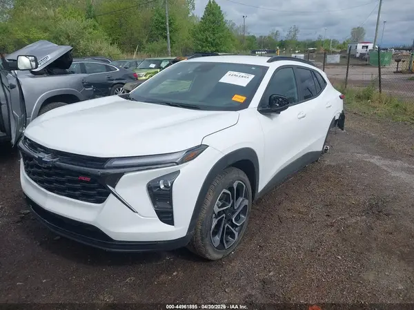 KL77LJEP3SC317397 2025 CHEVROLET TRAX - Image 2