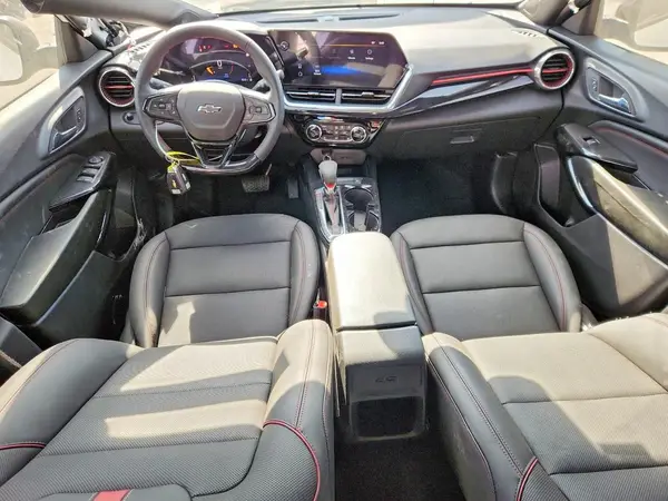 KL77LJEP3SC337939 2025 CHEVROLET TRAX - Image 8