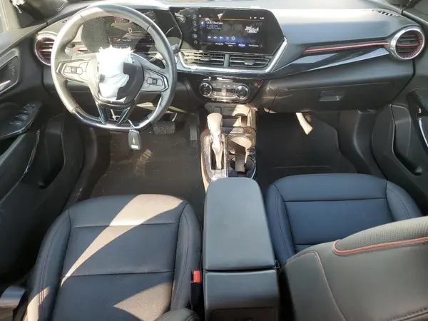 KL77LJEP4SC091595 2025 CHEVROLET TRAX - Image 8