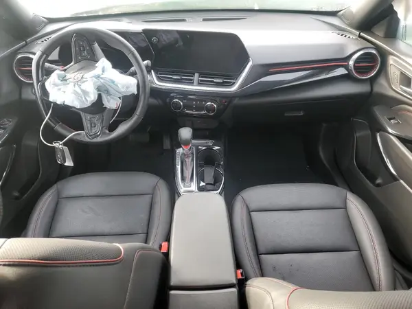KL77LJEP4SC107391 2025 CHEVROLET TRAX - Image 8