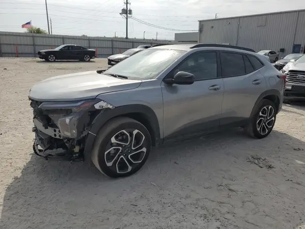KL77LJEP4SC112381 2025 CHEVROLET TRAX - Image 1