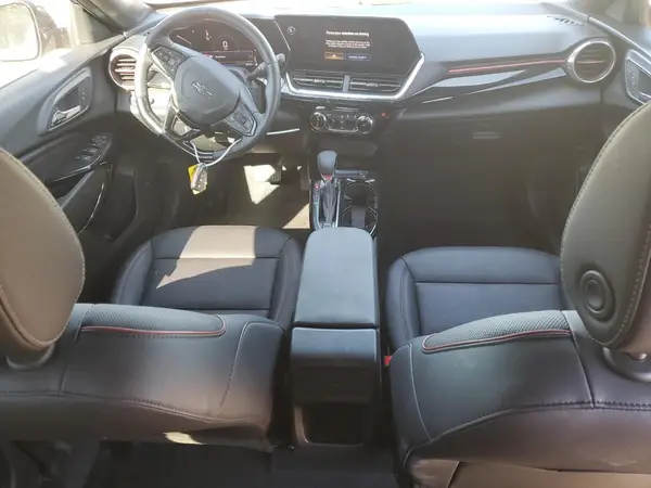 KL77LJEP4SC119251 2025 CHEVROLET TRAX - Image 8