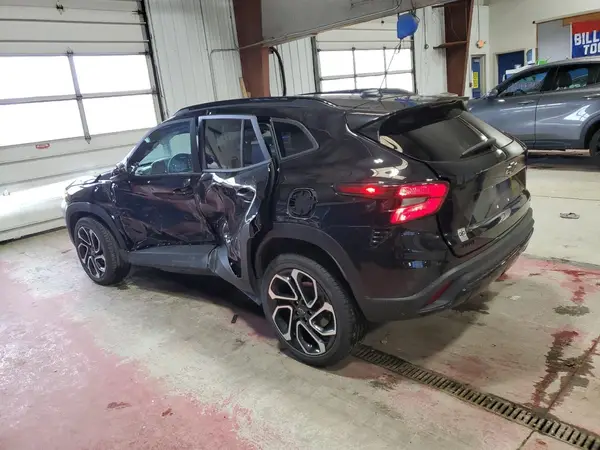 KL77LJEP4SC145235 2025 CHEVROLET TRAX - Image 2