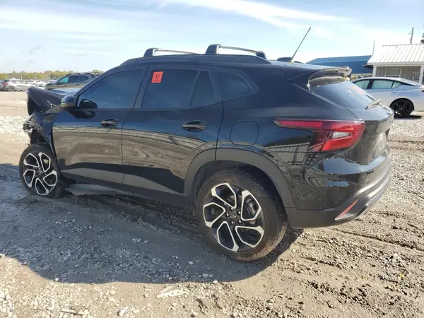 KL77LJEP4SC204672 2025 CHEVROLET TRAX - Image 2