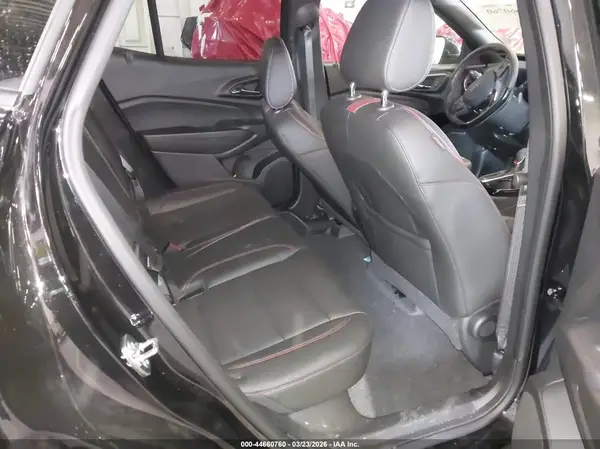 KL77LJEP4SC266010 2025 CHEVROLET TRAX - Image 8
