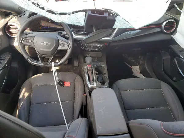 KL77LJEP4SC339828 2025 CHEVROLET TRAX - Image 8