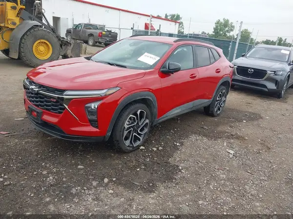 KL77LJEP4TC028255 2026 CHEVROLET TRAX - Image 2