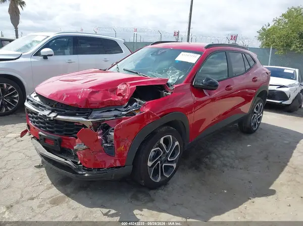 KL77LJEP4TC074782 2026 CHEVROLET TRAX - Image 2