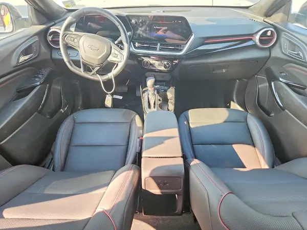 KL77LJEP5SC040655 2025 CHEVROLET TRAX - Image 8