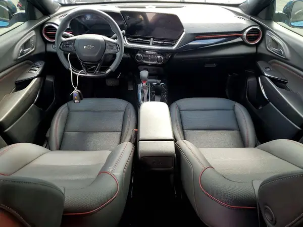 KL77LJEP5SC040672 2025 CHEVROLET TRAX - Image 8