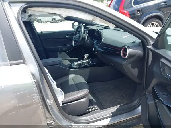 2025 CHEVROLET TRAX IAAI lot 45687710 auction photo 5