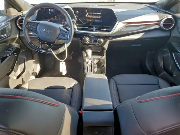 KL77LJEP5SC043667 2025 CHEVROLET TRAX - Image 8