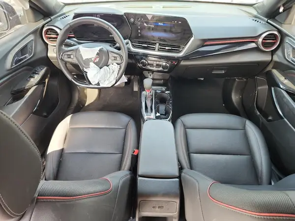 KL77LJEP5SC060467 2025 CHEVROLET TRAX - Image 8
