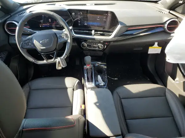 KL77LJEP5SC063563 2025 CHEVROLET TRAX - Image 8