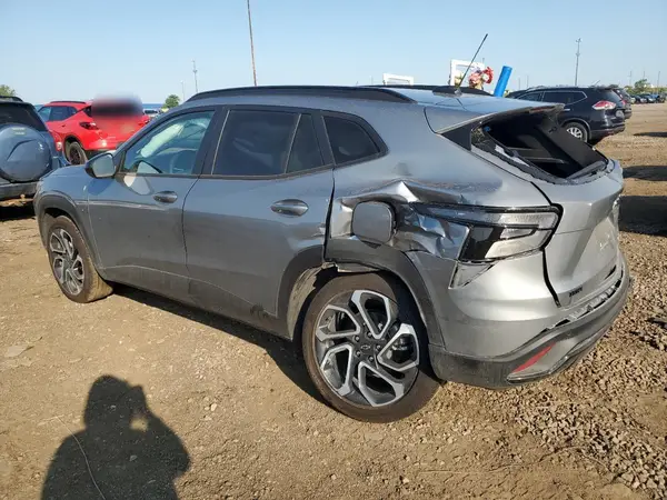 KL77LJEP5SC080606 2025 CHEVROLET TRAX - Image 2