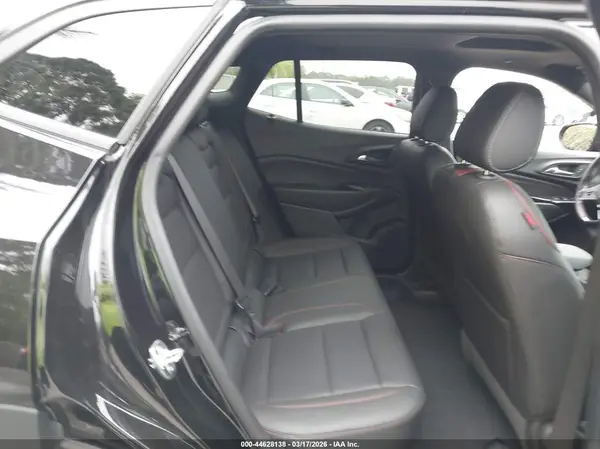 KL77LJEP5SC098314 2025 CHEVROLET TRAX - Image 8