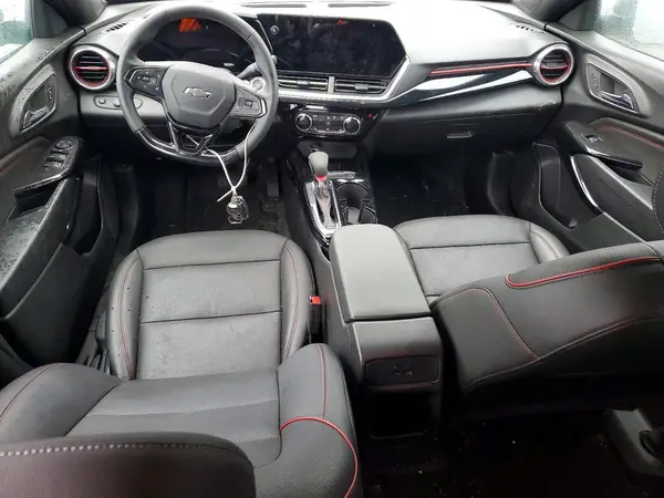 KL77LJEP5SC104743 2025 CHEVROLET TRAX - Image 8