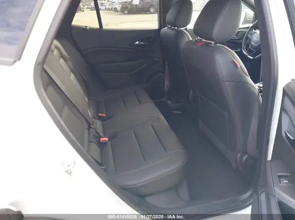 KL77LJEP5SC106704 2025 CHEVROLET TRAX - Image 8