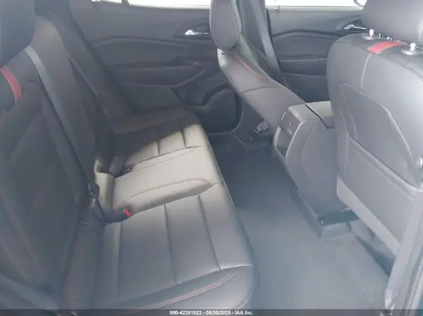 KL77LJEP5SC112244 2025 CHEVROLET TRAX - Image 8