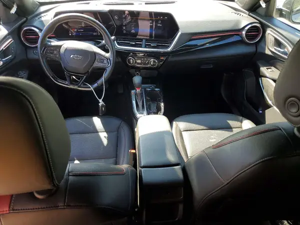 KL77LJEP5SC117704 2025 CHEVROLET TRAX - Image 8