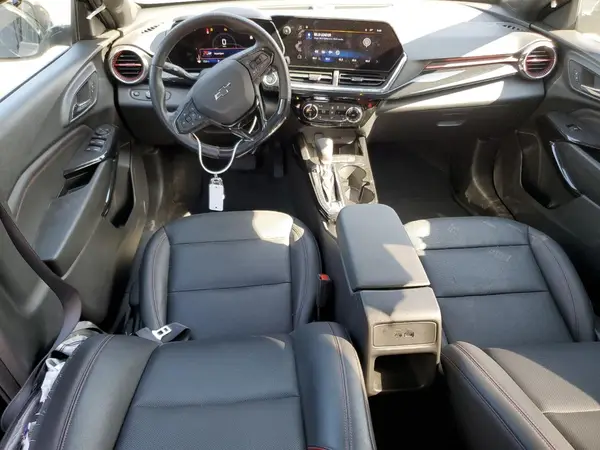KL77LJEP5SC122496 2025 CHEVROLET TRAX - Image 8