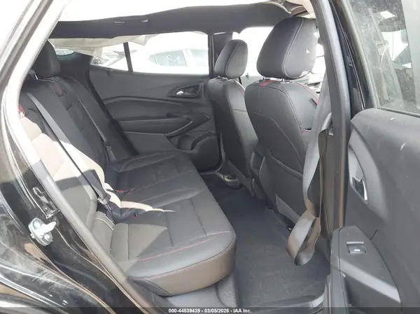 KL77LJEP5SC242377 2025 CHEVROLET TRAX - Image 8
