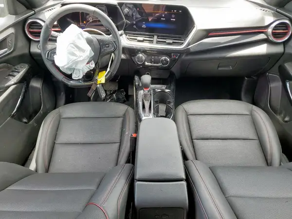 KL77LJEP5SC247482 2025 CHEVROLET TRAX - Image 8