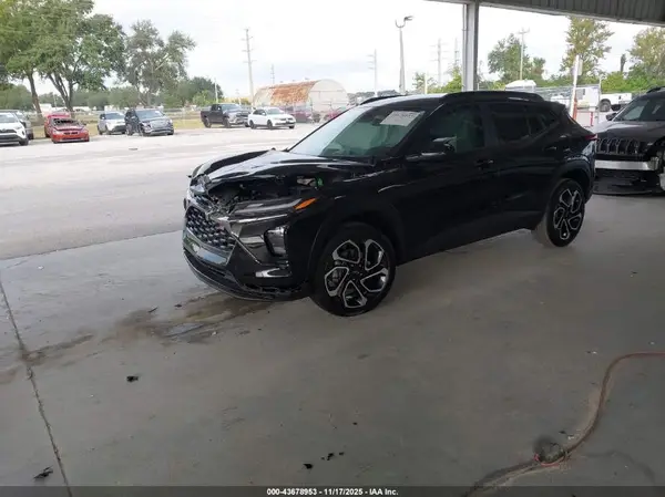 KL77LJEP5SC254691 2025 CHEVROLET TRAX - Image 2