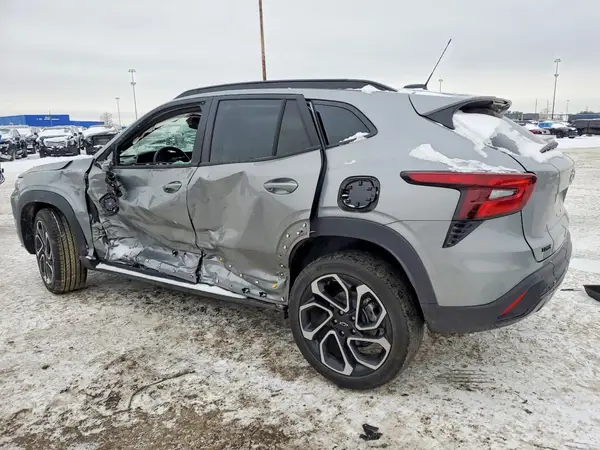 KL77LJEP5SC265092 2025 CHEVROLET TRAX - Image 2