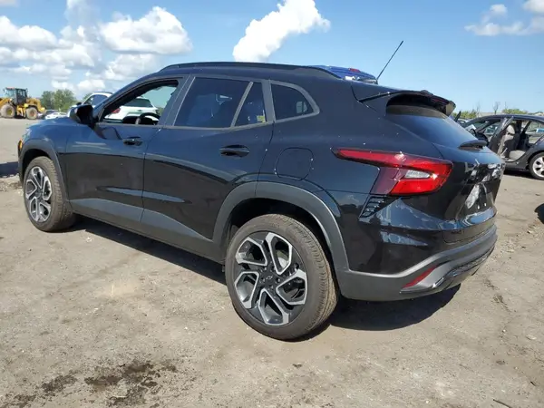 KL77LJEP5SC267182 2025 CHEVROLET TRAX - Image 2