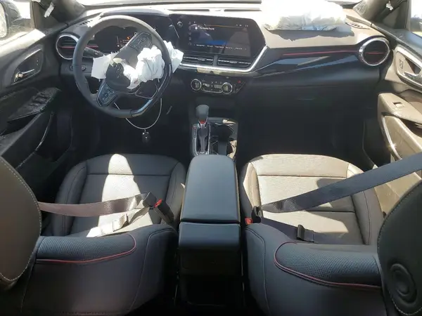 KL77LJEP5TC075052 2026 CHEVROLET TRAX - Image 8