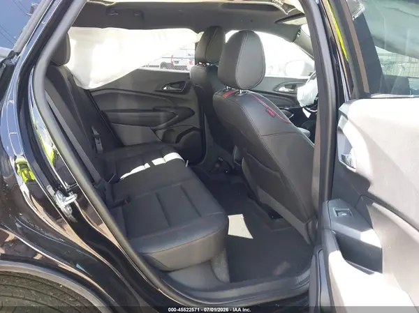 KL77LJEP5TC110527 2026 CHEVROLET TRAX - Image 8