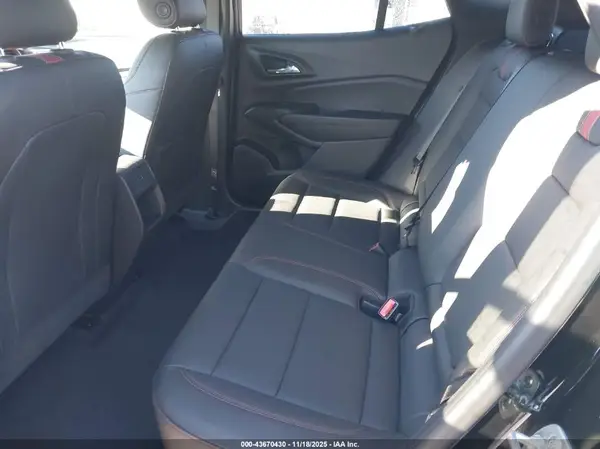 KL77LJEP6SC030880 2025 CHEVROLET TRAX - Image 8