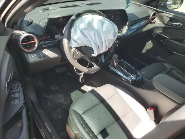 KL77LJEP6SC126671 2025 CHEVROLET TRAX - Image 8