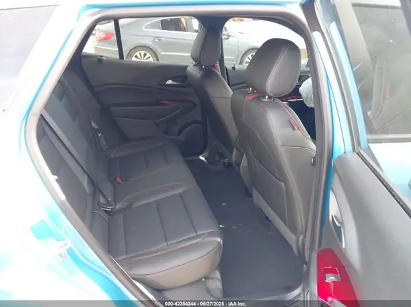 KL77LJEP6SC151084 2025 CHEVROLET TRAX - Image 8