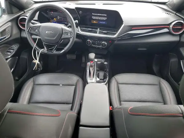 KL77LJEP6SC317748 2025 CHEVROLET TRAX - Image 8