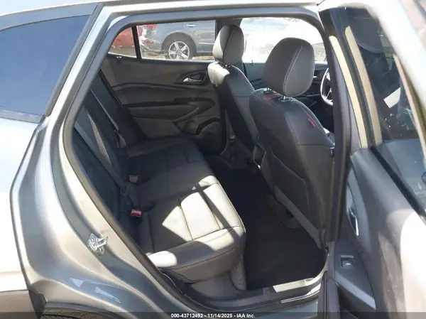 KL77LJEP6SC334145 2025 CHEVROLET TRAX - Image 8