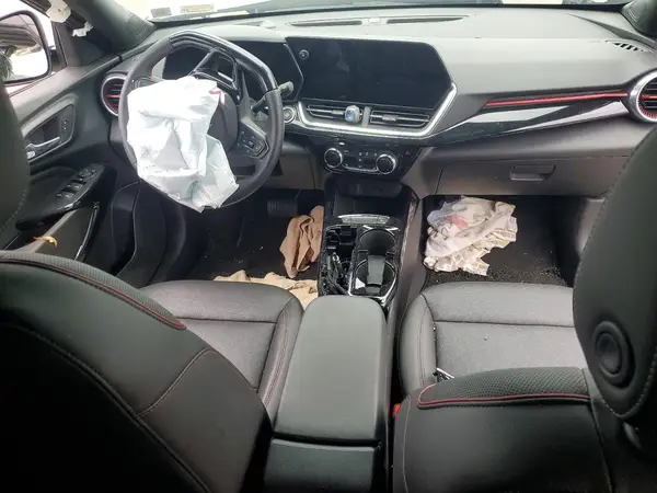 KL77LJEP7SC002408 2025 CHEVROLET TRAX - Image 8
