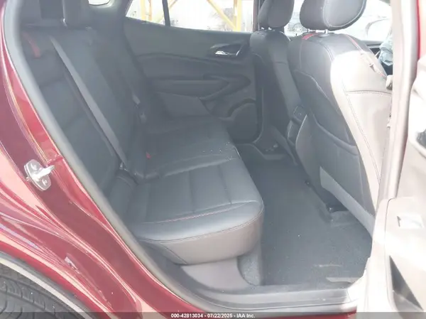 KL77LJEP7SC002490 2025 CHEVROLET TRAX - Image 8
