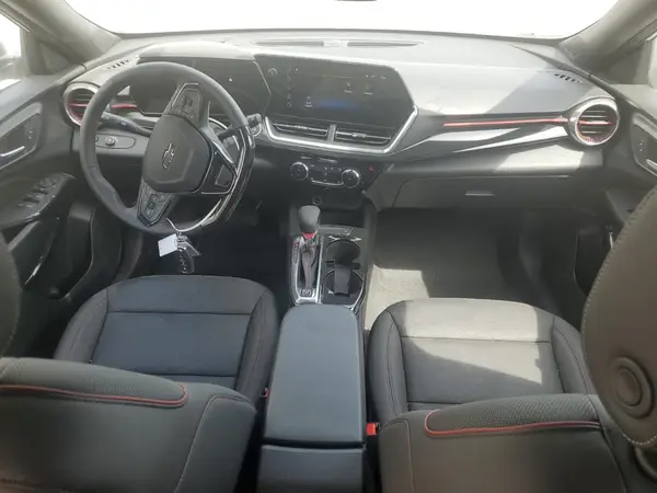 KL77LJEP7SC032086 2025 CHEVROLET TRAX - Image 8