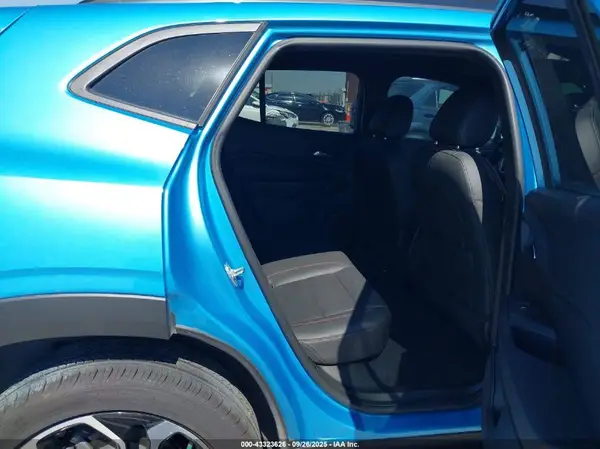 KL77LJEP7SC038485 2025 CHEVROLET TRAX - Image 8