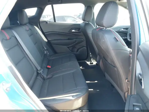 KL77LJEP7SC040527 2025 CHEVROLET TRAX - Image 8