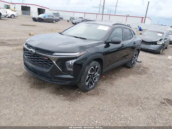 KL77LJEP7SC047817 2025 CHEVROLET TRAX - Image 2