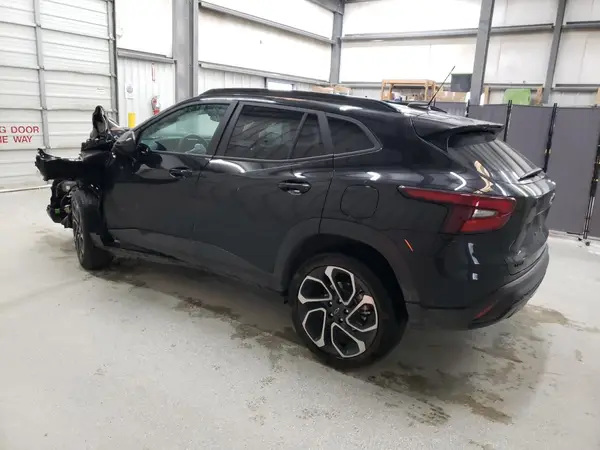 KL77LJEP7SC070515 2025 CHEVROLET TRAX - Image 2
