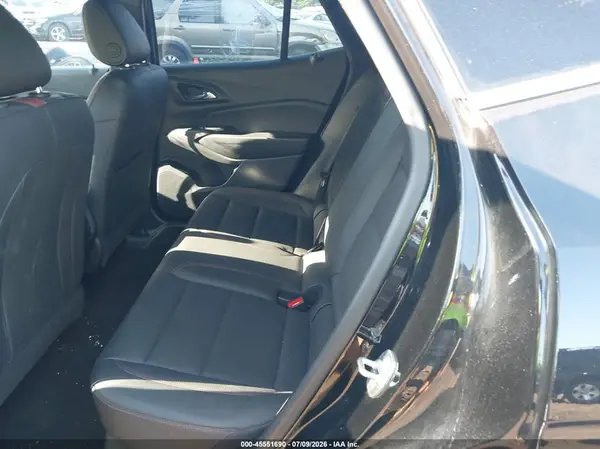 KL77LJEP7SC071745 2025 CHEVROLET TRAX - Image 8