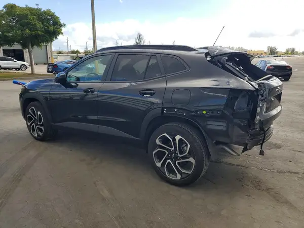 KL77LJEP7SC097973 2025 CHEVROLET TRAX - Image 2