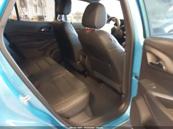 KL77LJEP7SC155662 2025 CHEVROLET TRAX - Image 8