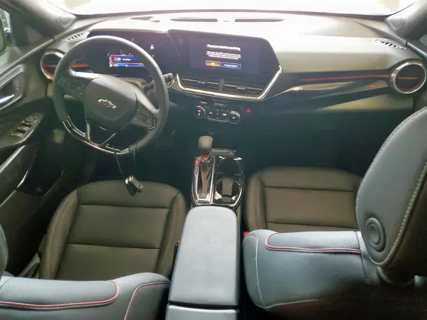 KL77LJEP7SC163986 2025 CHEVROLET TRAX - Image 8
